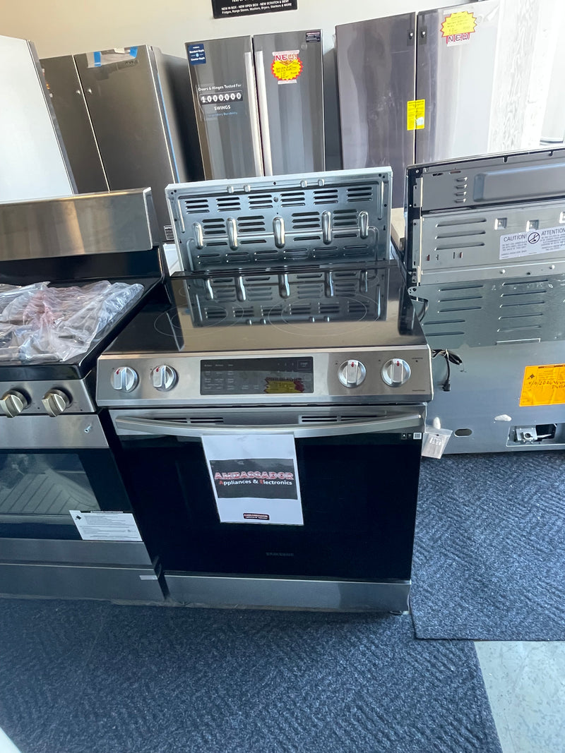 30” Samsung (6.3 Cu.Ft) Electric Slide-in Range Stove with Fan Convection Oven - Wi-Fi Connectivity (Stainless Steel) 5 Elements