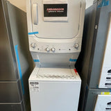 27” GE Electric 4.4 Cu.Ft (I.E.C) Washer and 5.9 Cu.Ft Dryer Laundry Centre (White)
