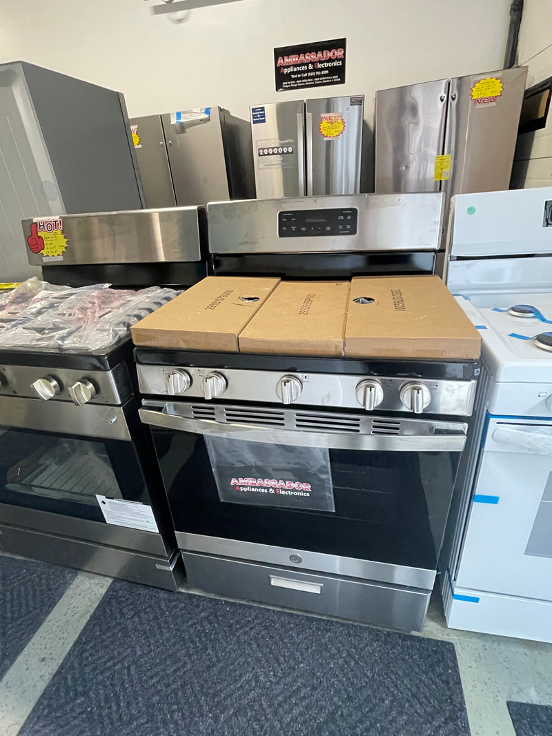 GE 30” (5.0 Cu.Ft) Gas Range Stove with Steam clean & Precise Simmer Burner Broil drawer Oven in Stainless Steel